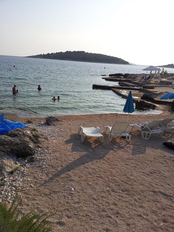 Apartments Sunset Zecevo 罗戈兹尼察 外观 照片